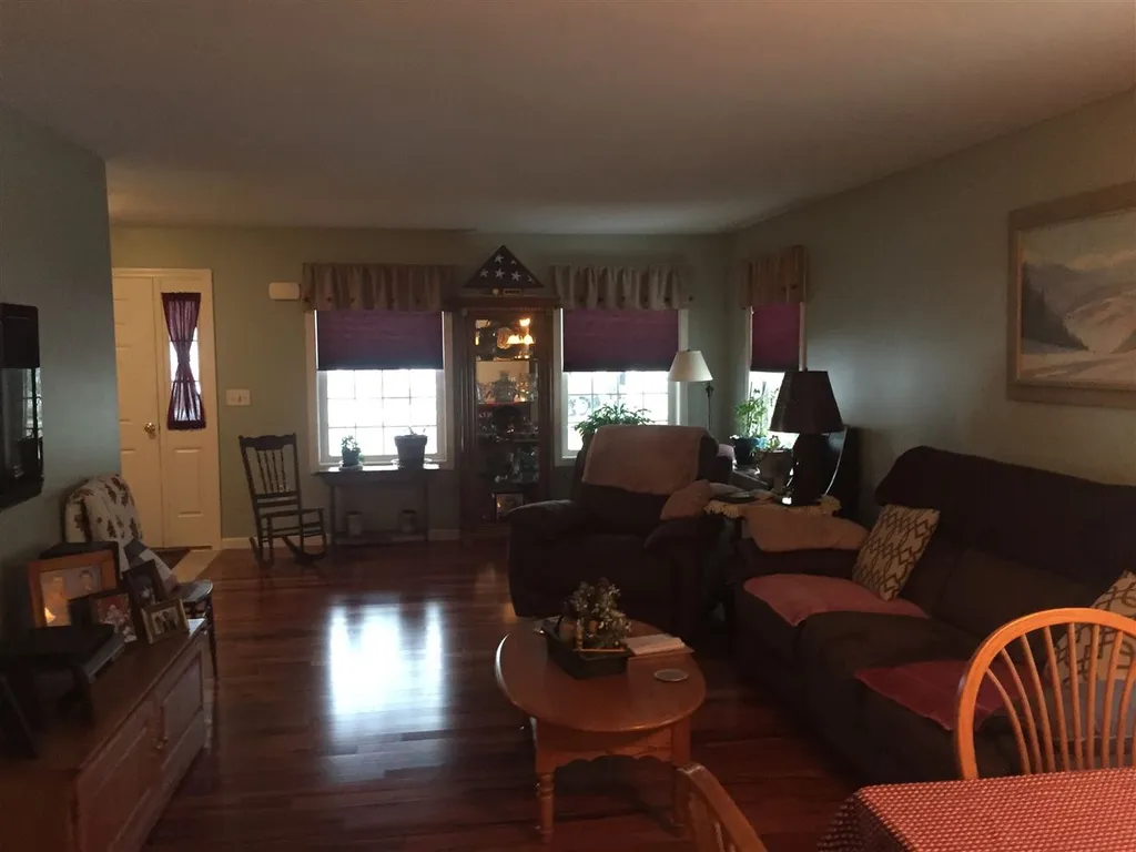 10 Rangeway Drive Rochester NH 03868