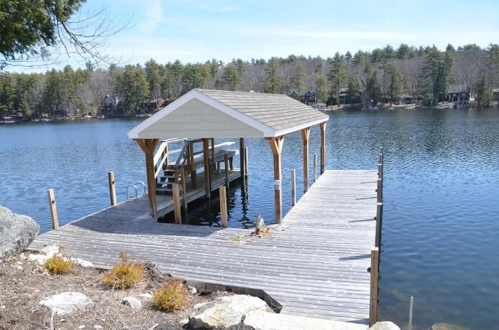 107 Springfield Point Road Wolfeboro NH 03894