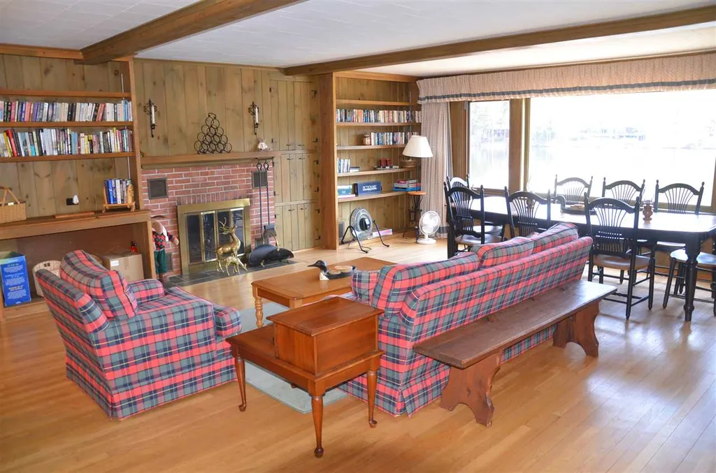 107 Springfield Point Road Wolfeboro NH 03894
