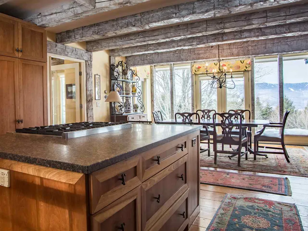 305 Old Farm Lane Warren VT 05674