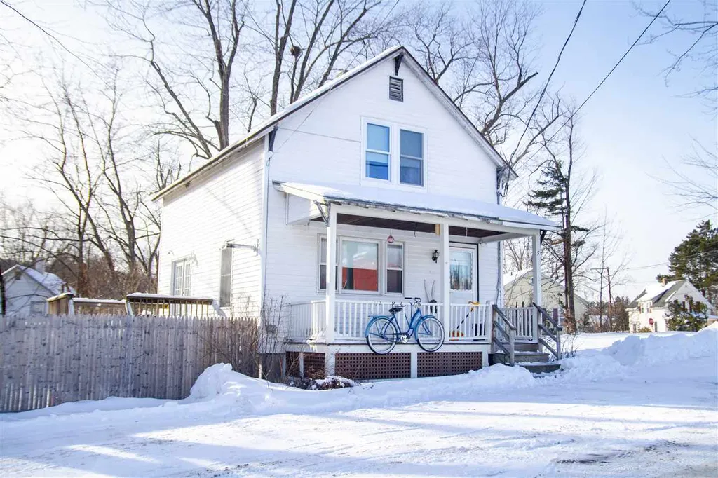 5 Overland Street Laconia NH 03246