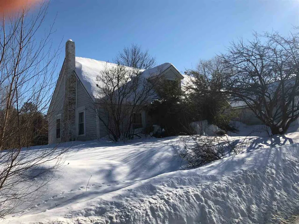971 Dana Hill Road New Hampton NH 03256