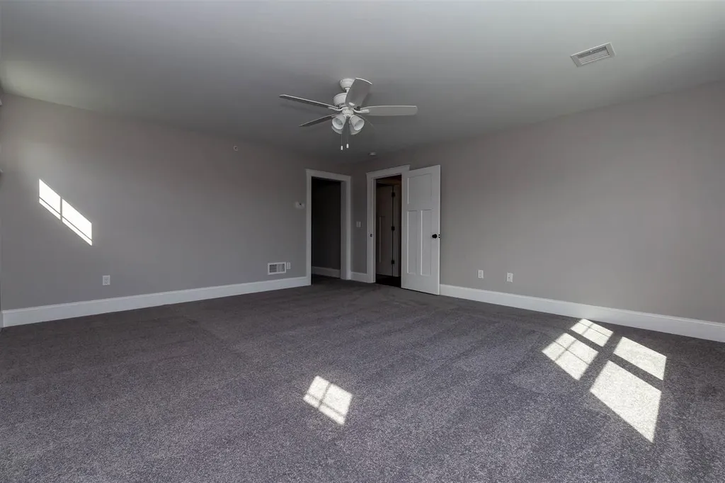 12 Whittaker Drive Stratham NH 03885