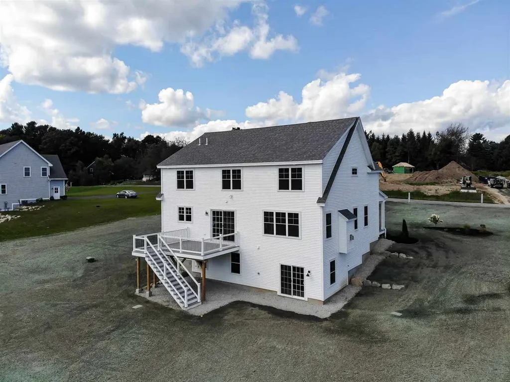 12 Whittaker Drive Stratham NH 03885
