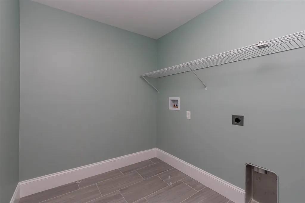 12 Whittaker Drive Stratham NH 03885
