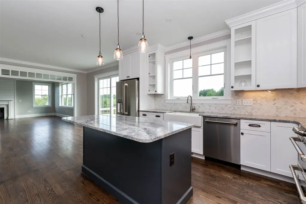 12 Whittaker Drive Stratham NH 03885