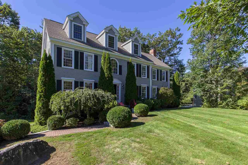 14 Blackford Drive Exeter NH 03833