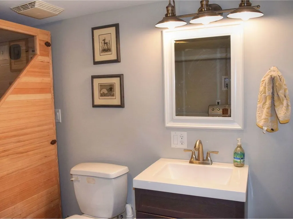 122 Jeffrey Drive Colchester VT 05446