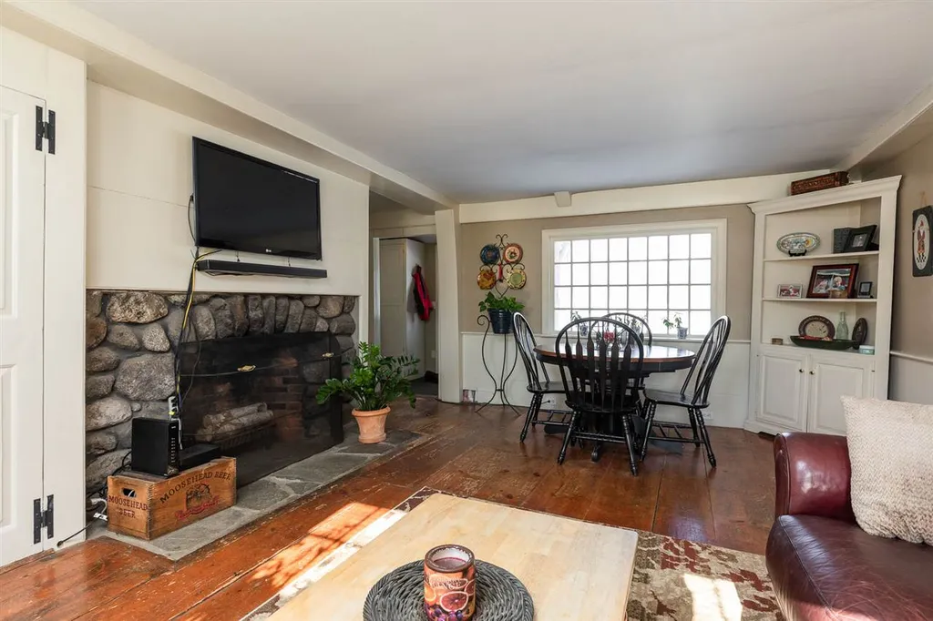 57 Lovell Road Stratham NH 03885
