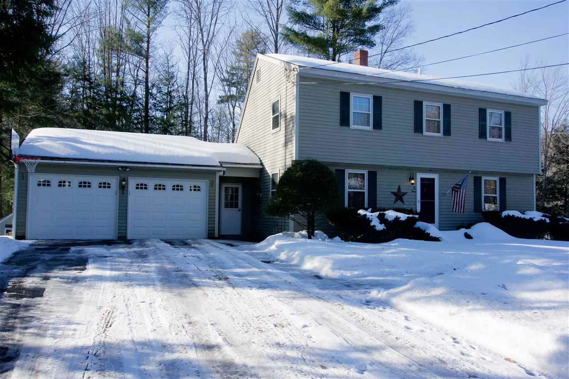 3 Cindy Avenue Claremont NH 03743