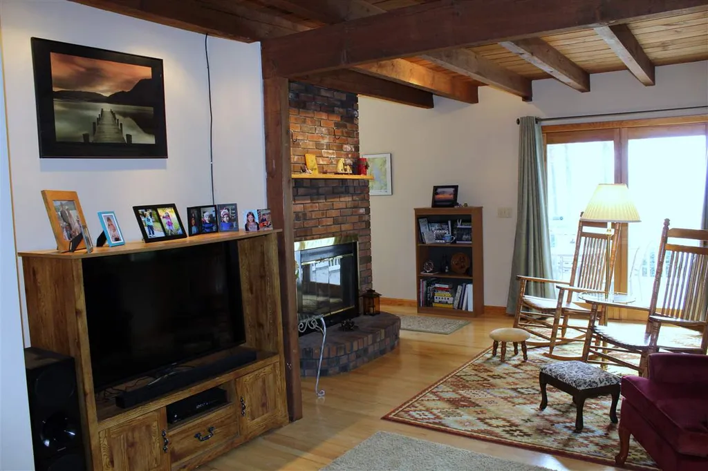 95 Ridge View Drive Bridgewater NH 03222