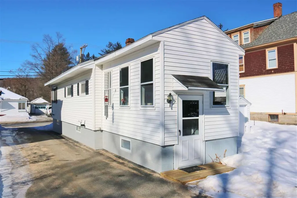 1832 Hutchins Street Berlin NH 03570
