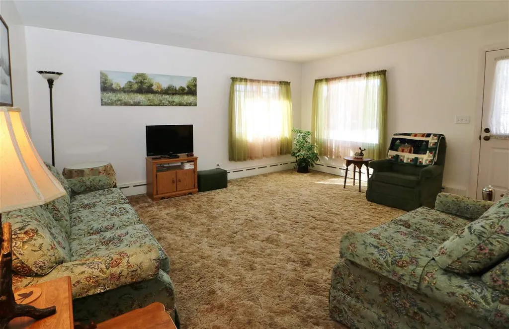 1832 Hutchins Street Berlin NH 03570