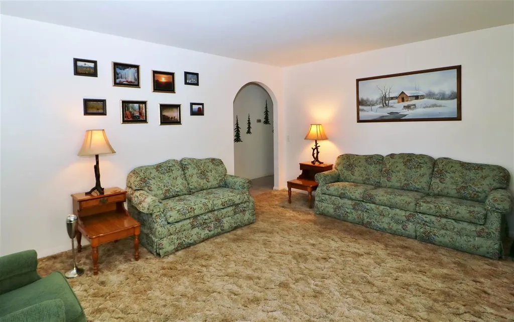 1832 Hutchins Street Berlin NH 03570