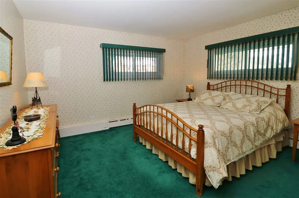 1832 Hutchins Street Berlin NH 03570