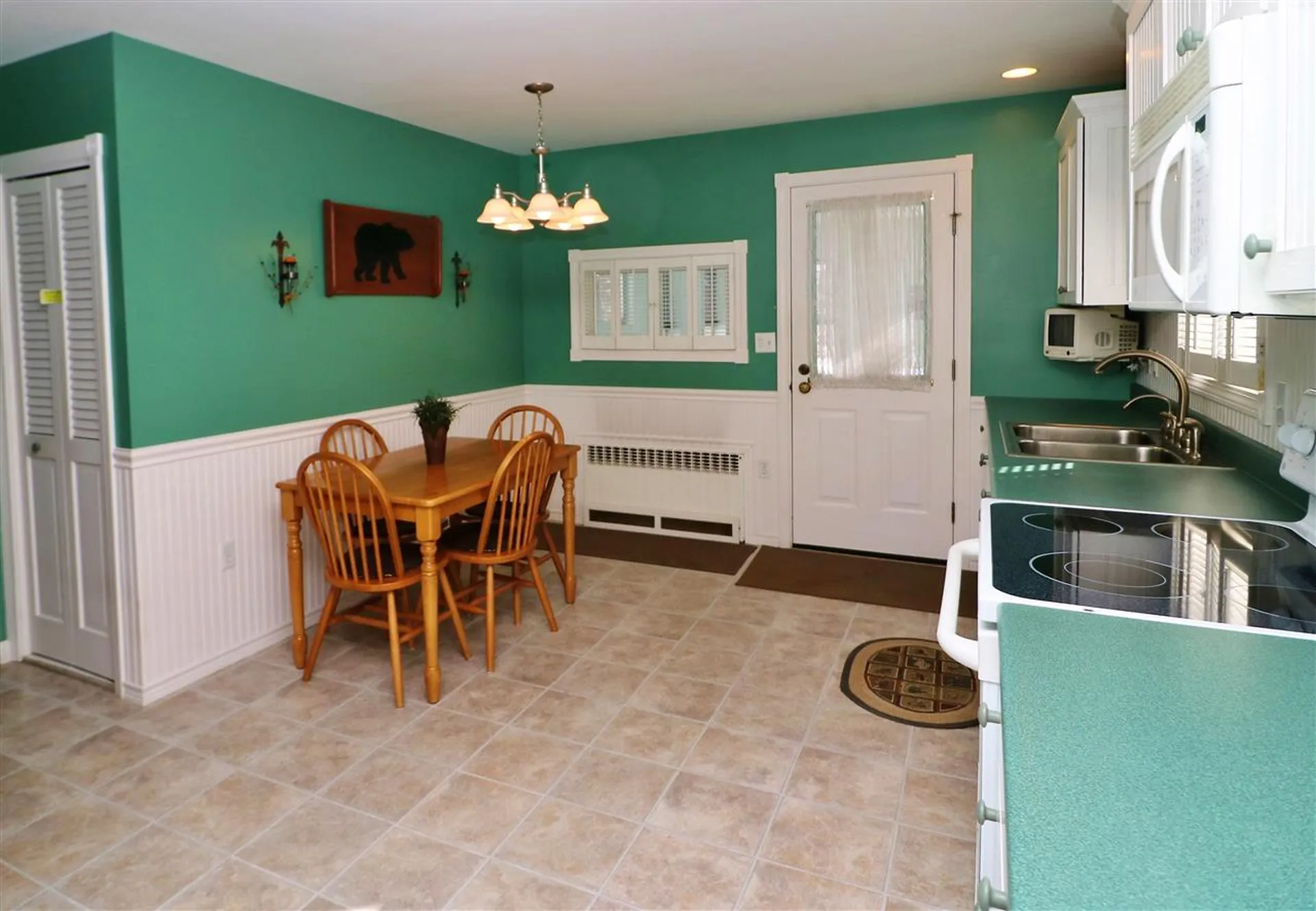 1832 Hutchins Street Berlin NH 03570