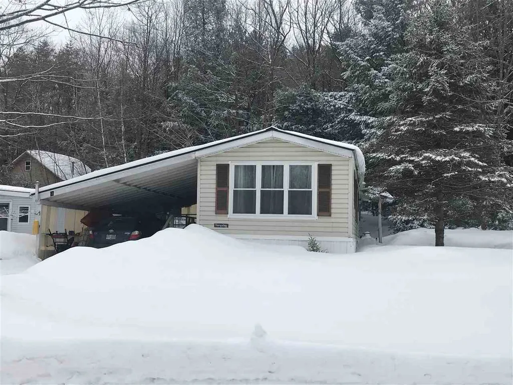 14 Tamarac Place Plymouth NH 03264