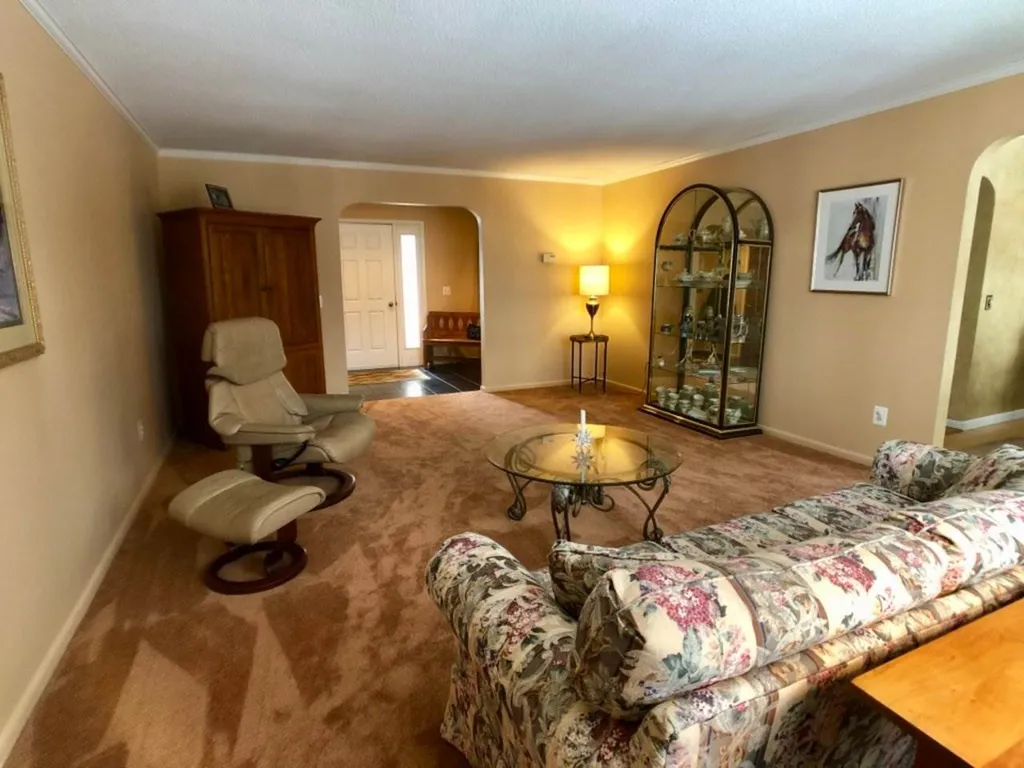 148 Gardenside Lane Shelburne VT 05482