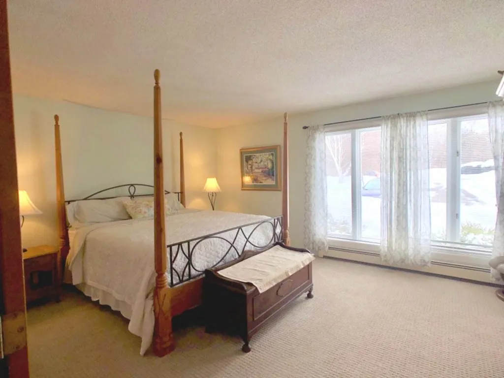 148 Gardenside Lane Shelburne VT 05482