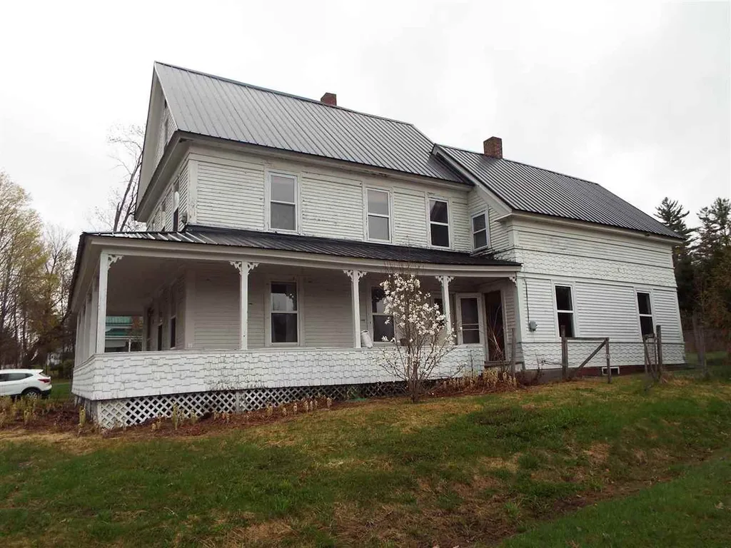 47 Portland Street Lancaster NH 03584