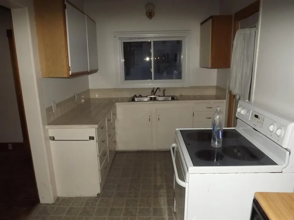 47 Portland Street Lancaster NH 03584
