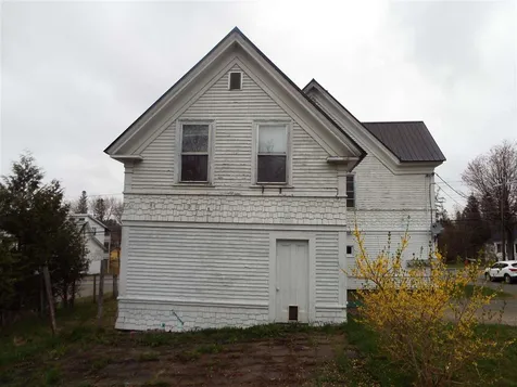 47 Portland Street Lancaster NH 03584