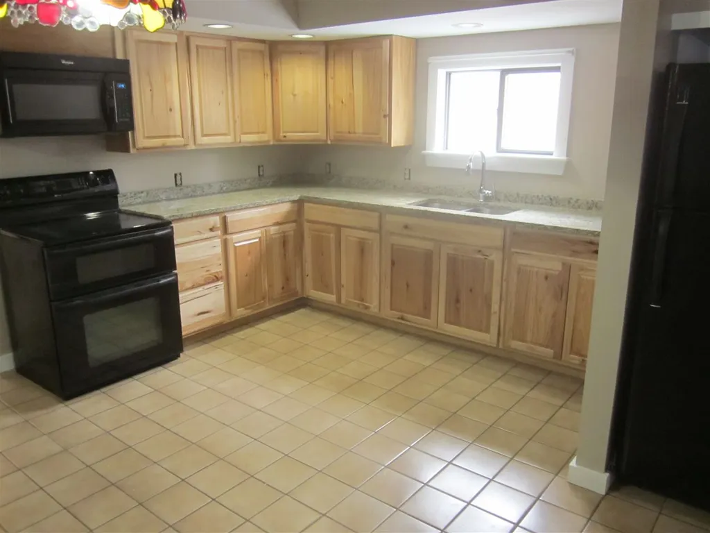 87 Lovering Road North Hampton, NH Real Estate Property MLS 4737159