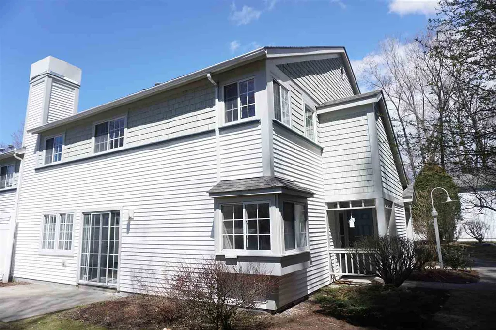 62 Winding Brook Drive, South Burlington VT 05403 MLS 4737148 Geri