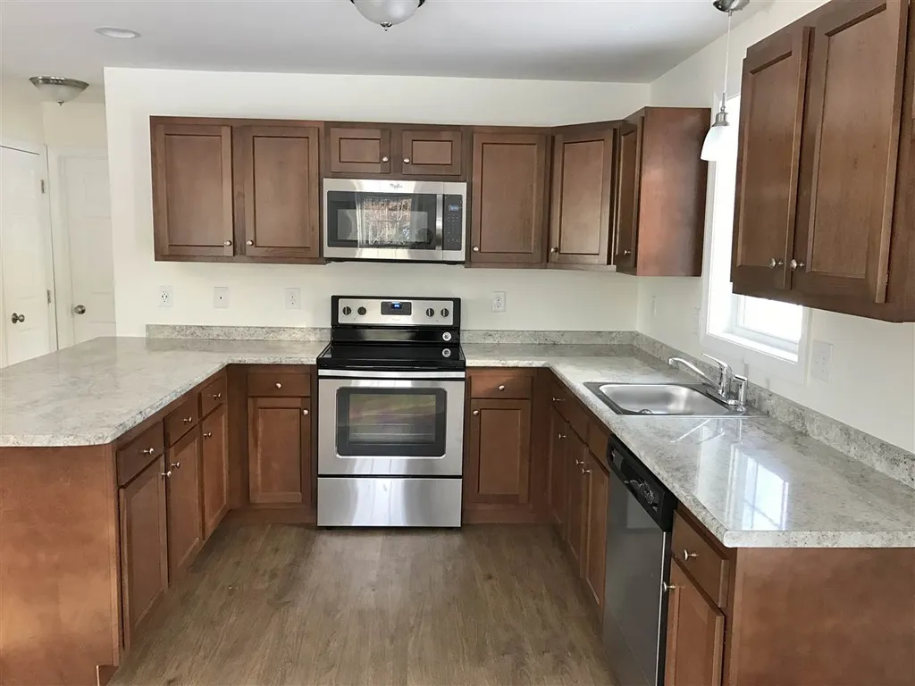 3A Red Oak Way Boscawen NH 03303