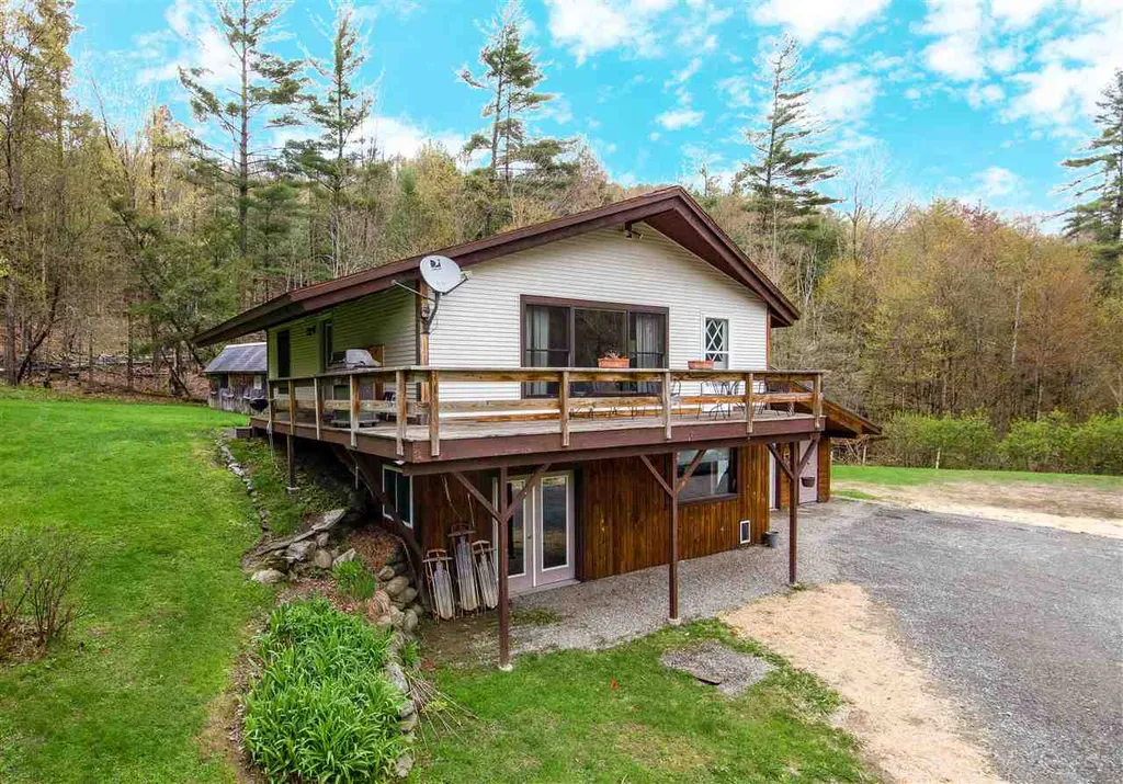 1090 Nebraska Valley Road Stowe VT 05672