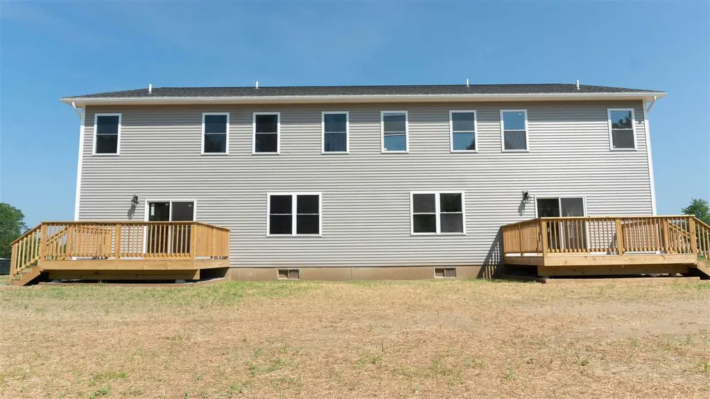 76 Chase Court Essex VT 05452