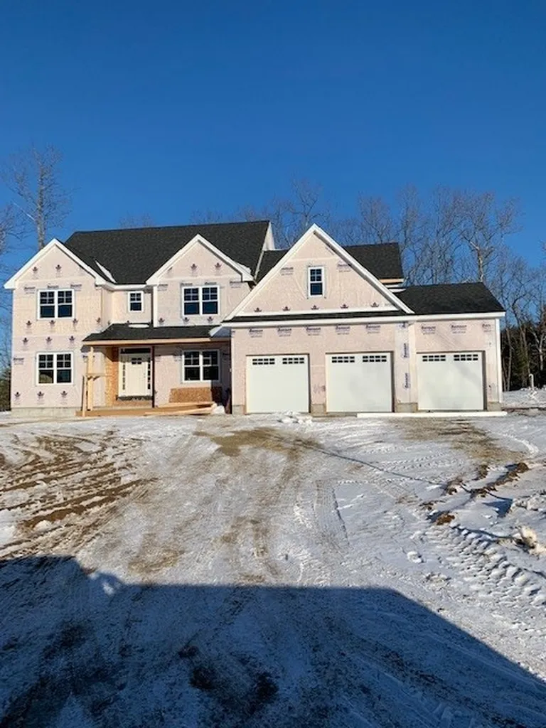 53 Sheffield Street Windham NH 03087