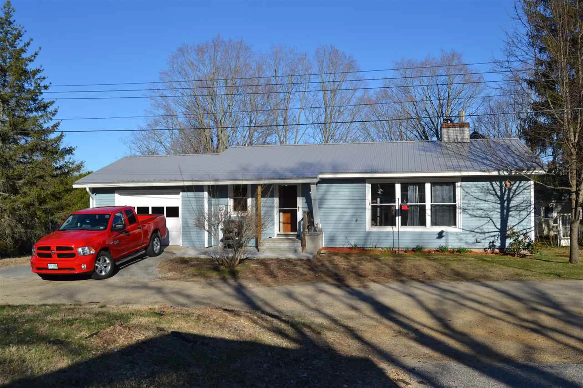 6 Hill Way Raymond NH 03077