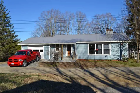6 Hill Way Raymond NH 03077