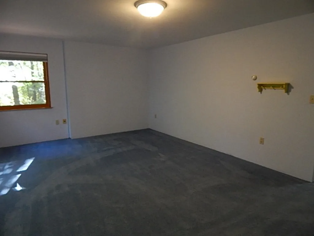 51 Oakmont Drive Concord NH 03301-6916