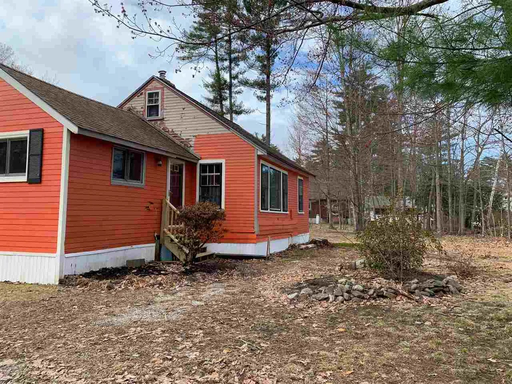 16 Jackson Street Milton NH 03851