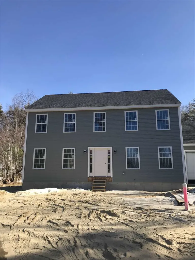 2 Crescent Drive Bow NH 03304