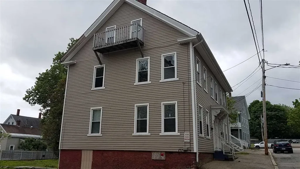 10-12 School Street Somersworth NH 03878