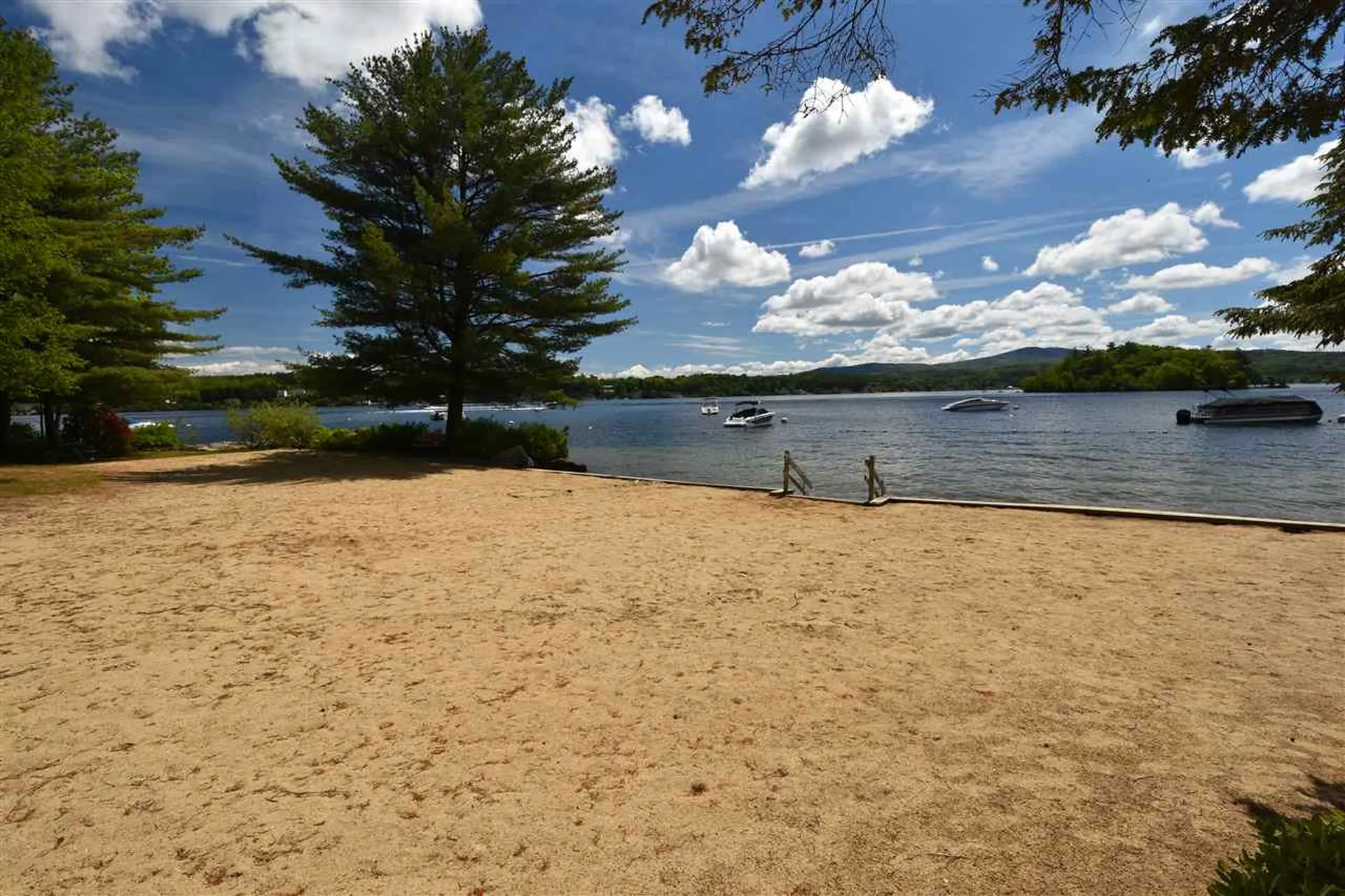 41 Foliage Lane Laconia NH 03246