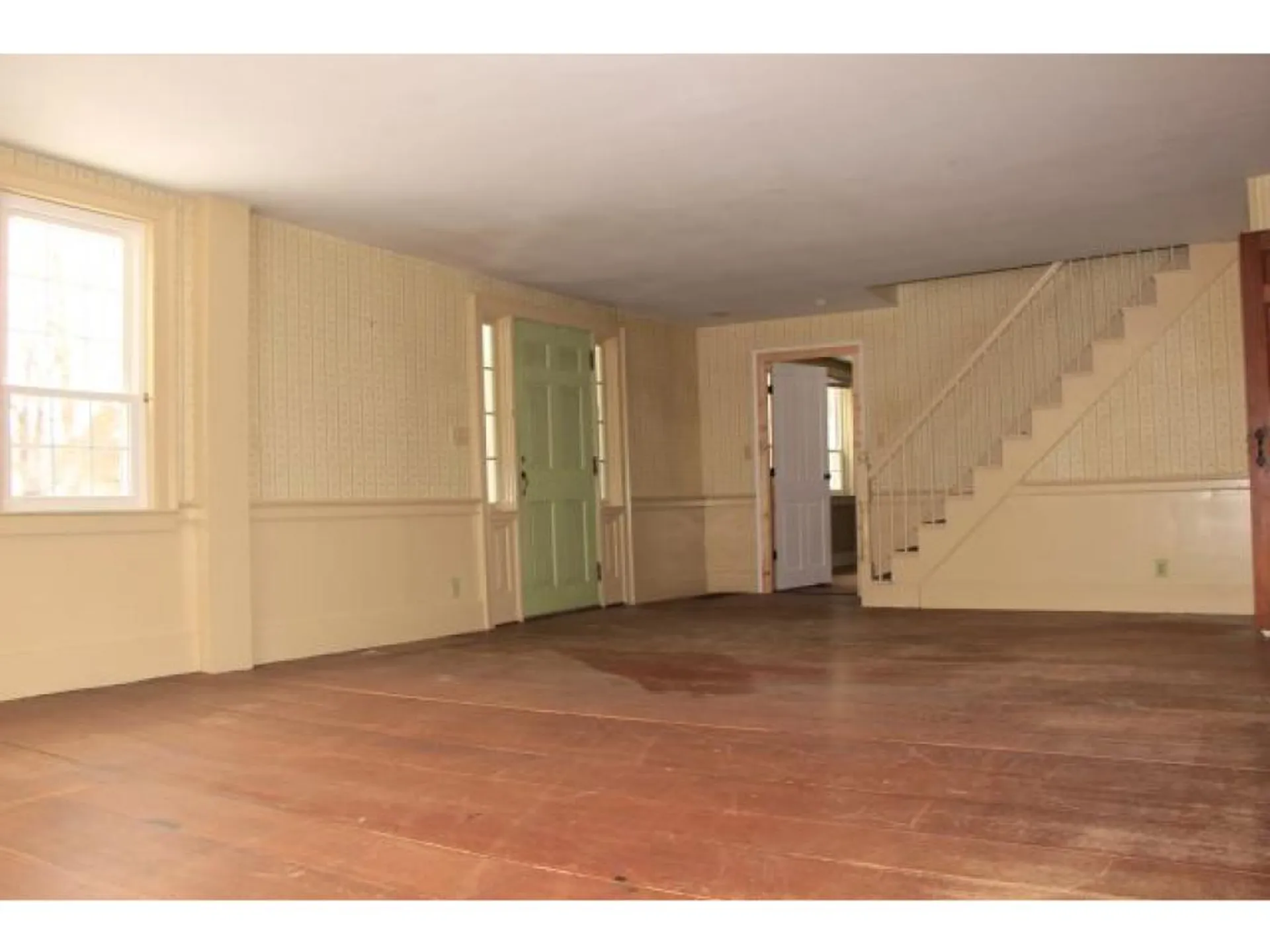 15 Pleasant Street Rockingham VT 05101