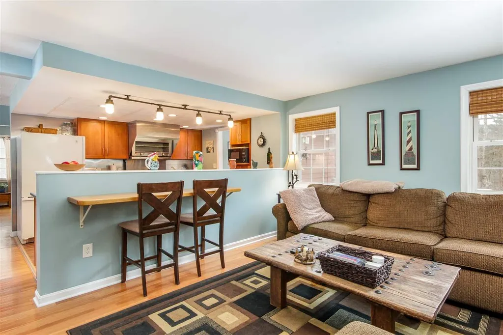 691 East Street Huntington VT 05462