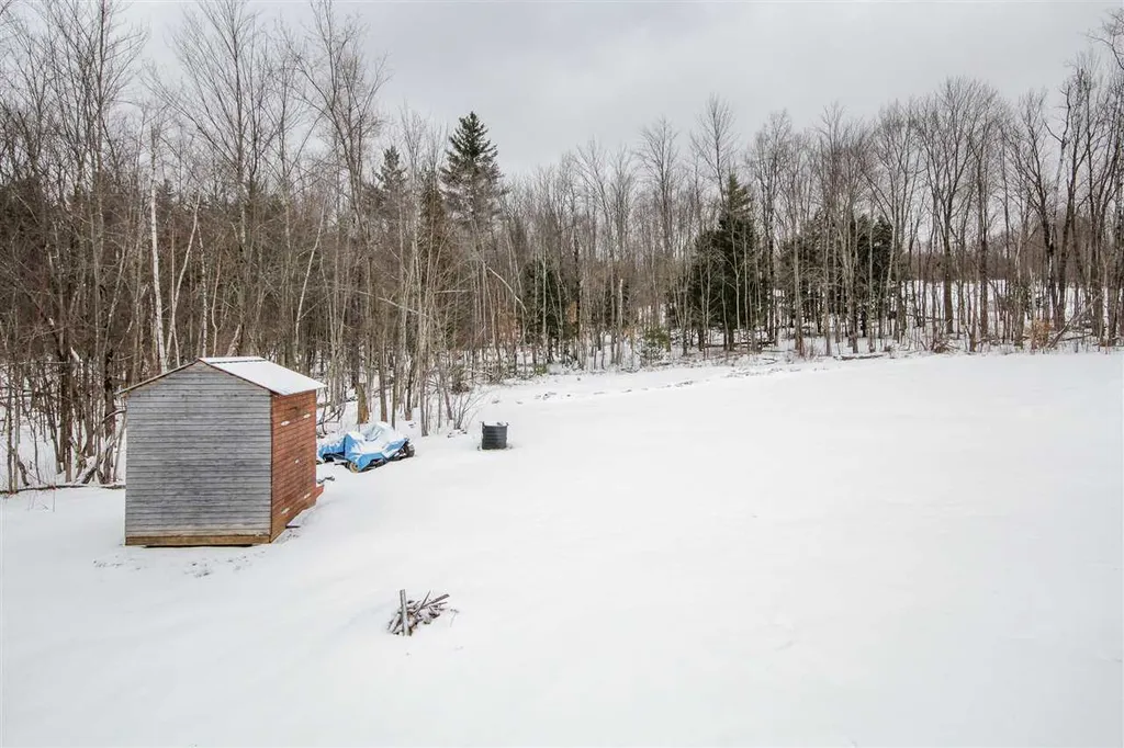 691 East Street Huntington VT 05462