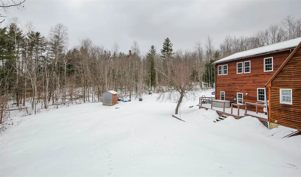 691 East Street Huntington VT 05462