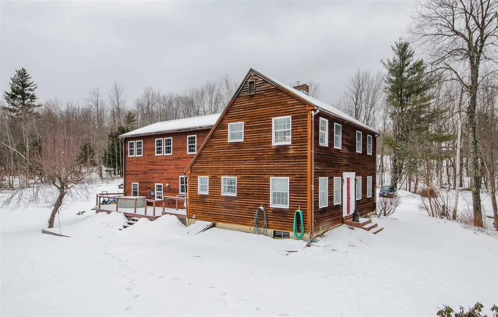 691 East Street Huntington VT 05462