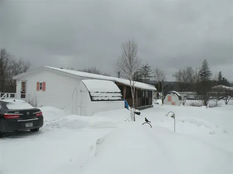 19 Spring Street Whitefield NH 03598