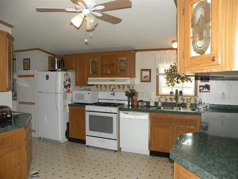 19 Spring Street Whitefield NH 03598
