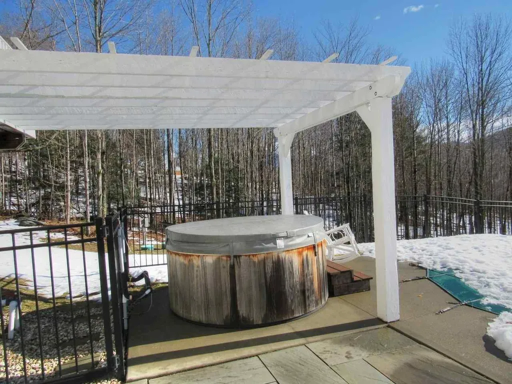 144 Ross Hill Huntington VT 05462