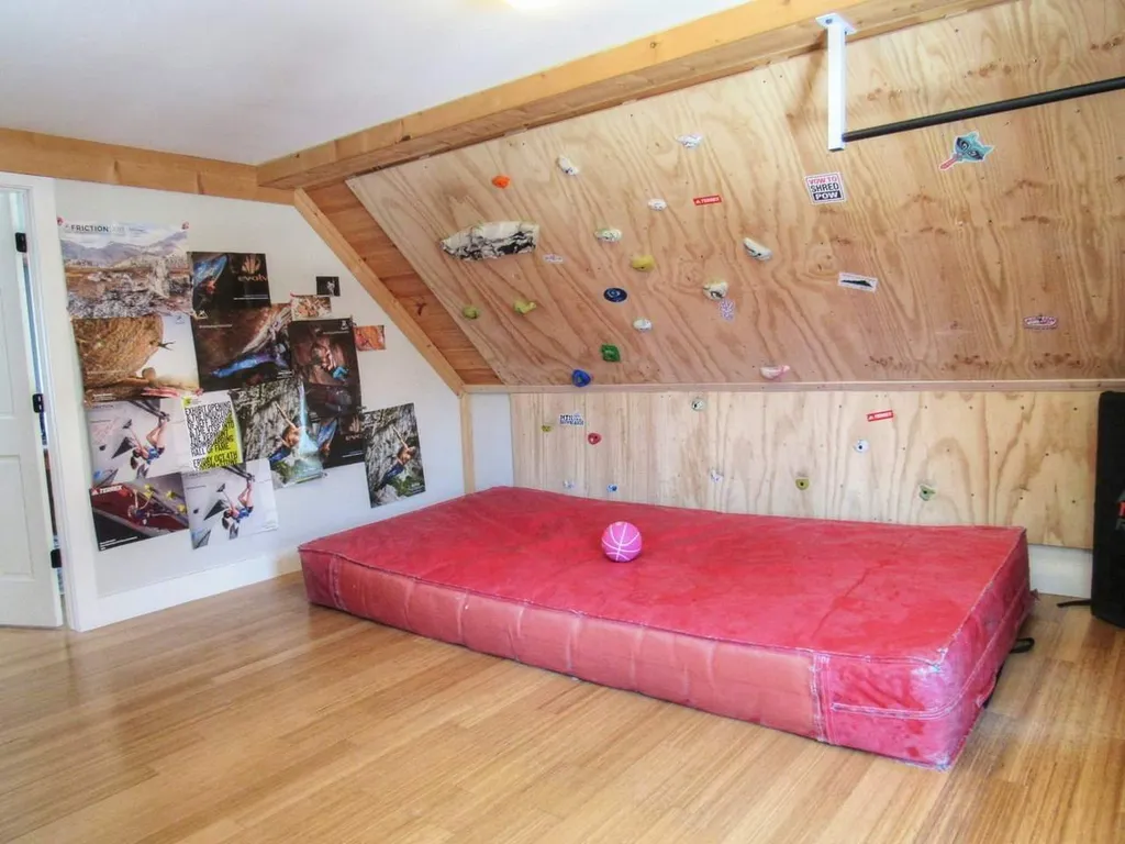 144 Ross Hill Huntington VT 05462