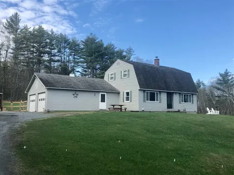 97 Hidden Lane Hartford VT 05001