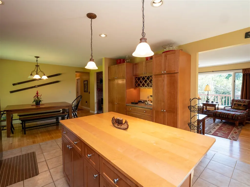 80 Churchill Lane Stowe VT 05672